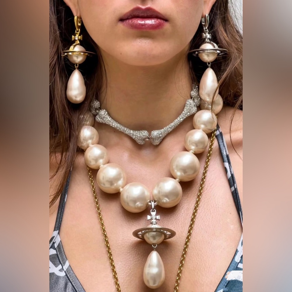 Vivienne Westwood Giant Pearl Drop Necklace - Picture 6 of 6